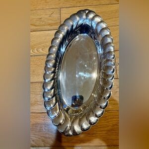 Elegant silver plated  waverly Oval Decorative bread Tray